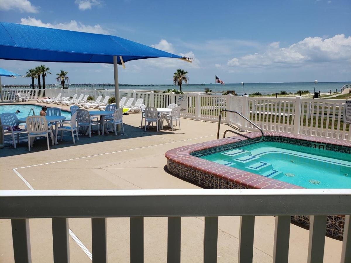 Benjamin'S Pier At Laguna Reef Resort 罗克波特 外观 照片
